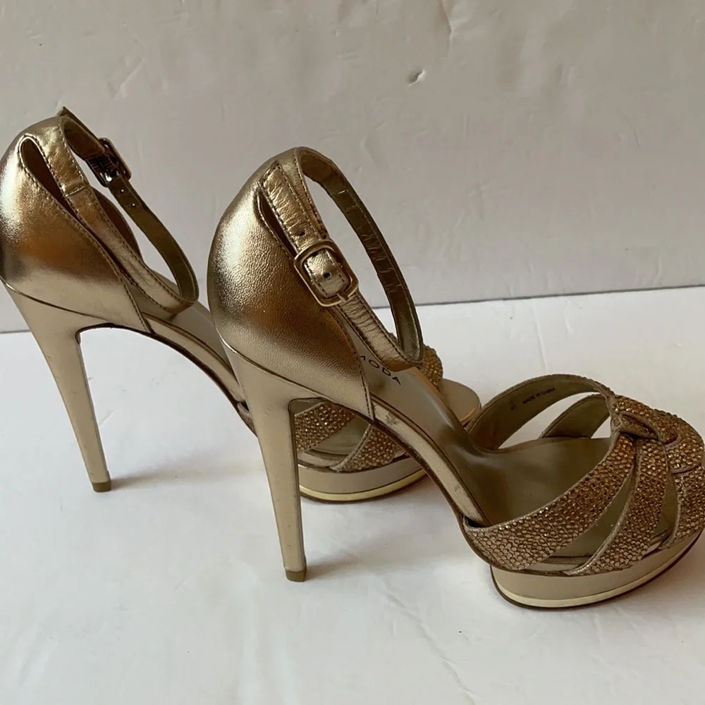 Pelle Moda metallic platinum gold heels - Picture 6 of 8